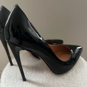 Elegant Black Stiletto Heels